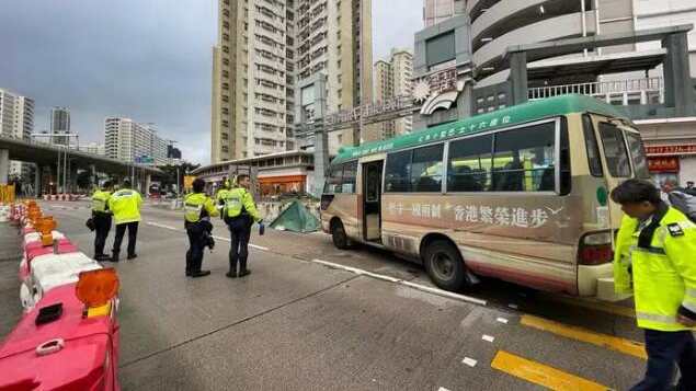 新蒲崗發(fā)生致命交通意外 女子被綠色小巴撞倒當場死亡